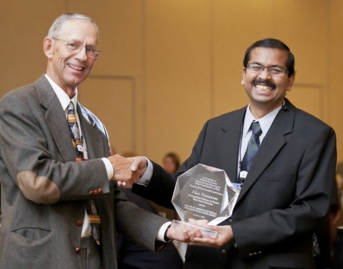 Alex Punnoose receives award