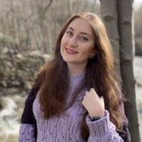 Farnaz Darghiasi headshot