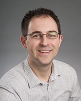 Individual picture of this person.