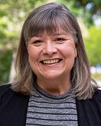 Nancy Tacke headshot
