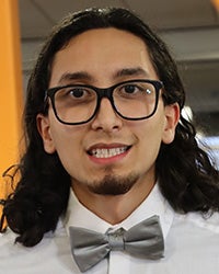 Alejandro Hernandez headshot