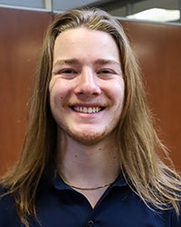 Everett Ruuska headshot