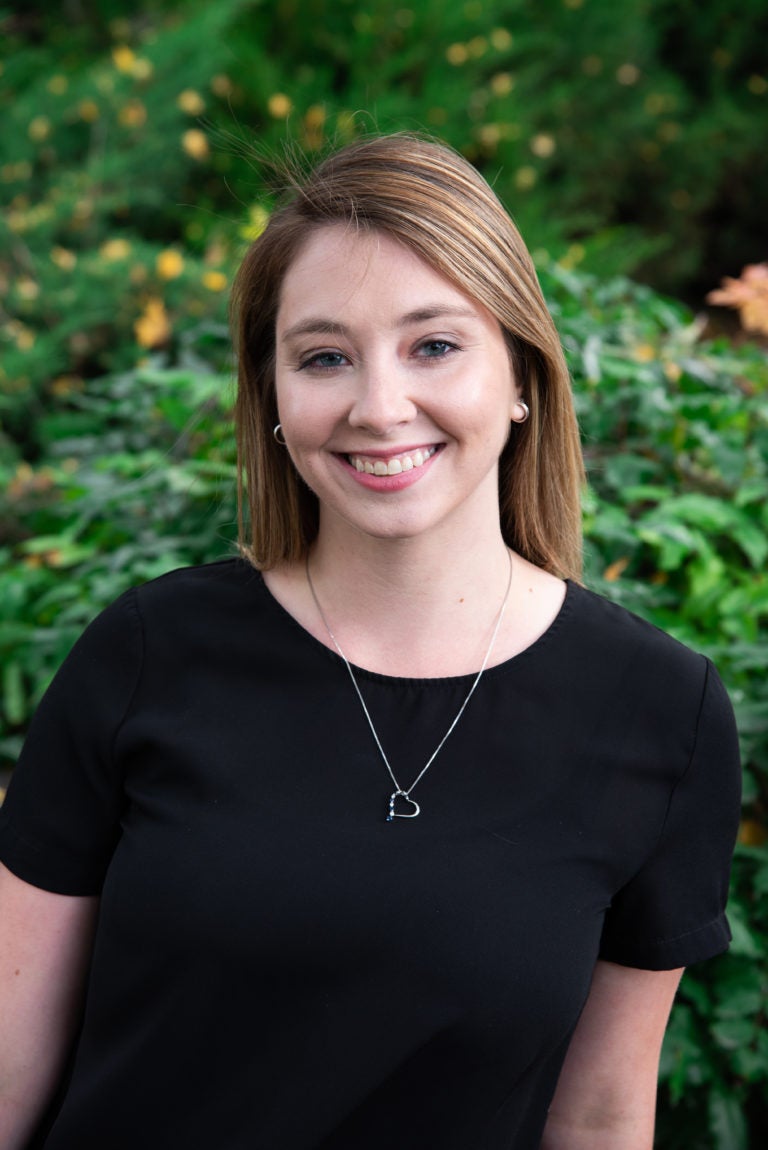 Danielle Siegel headshot