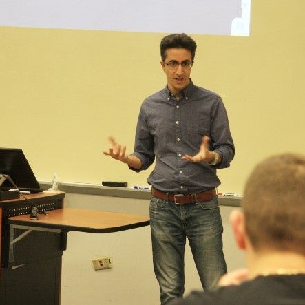 Dr. Mamivand teaching a class