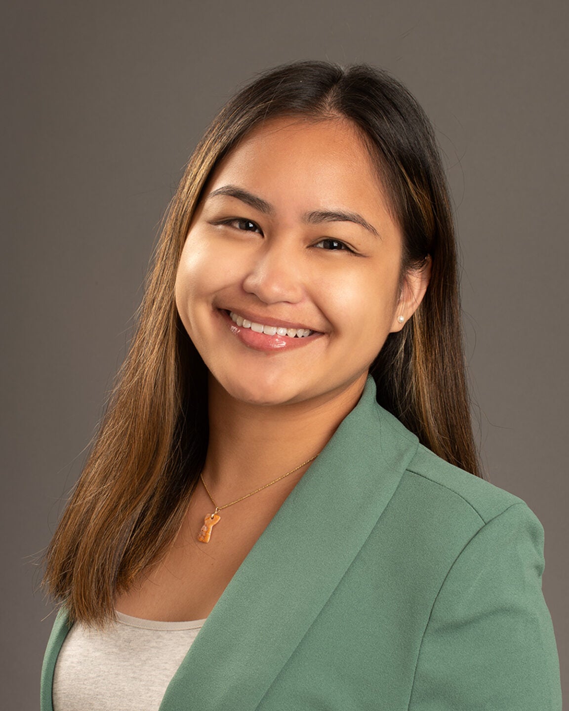 Photo of graduating McNair Scholar Mariette Barcinas