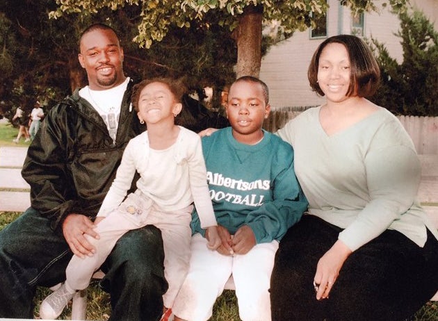 Tionna Gardner with her dad, brother and mom