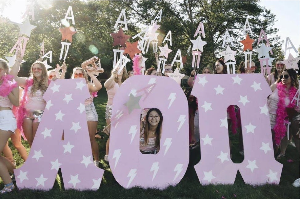 Alpha Omicron Pi members