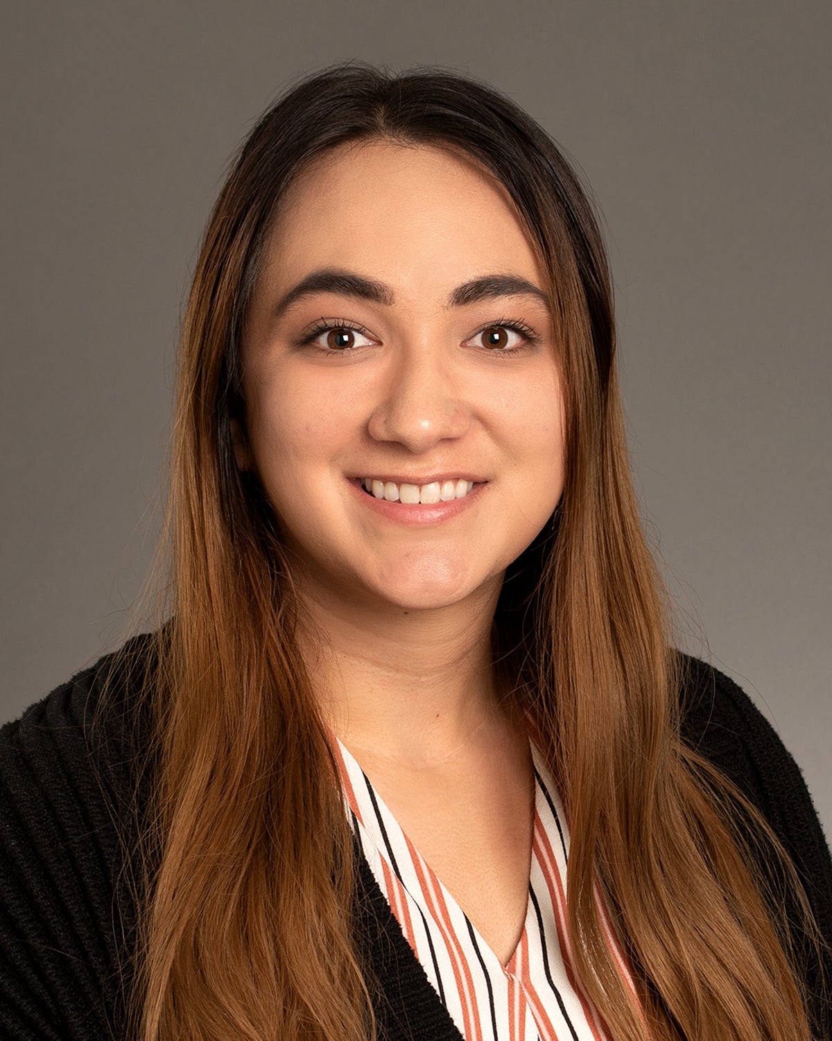 Headshot of Lynzi Cooper