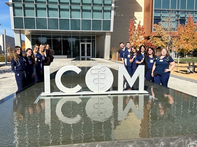 Boise State Students Outside of the Idaho College of Osteopathic Medicine for Anesthesia Airway Day