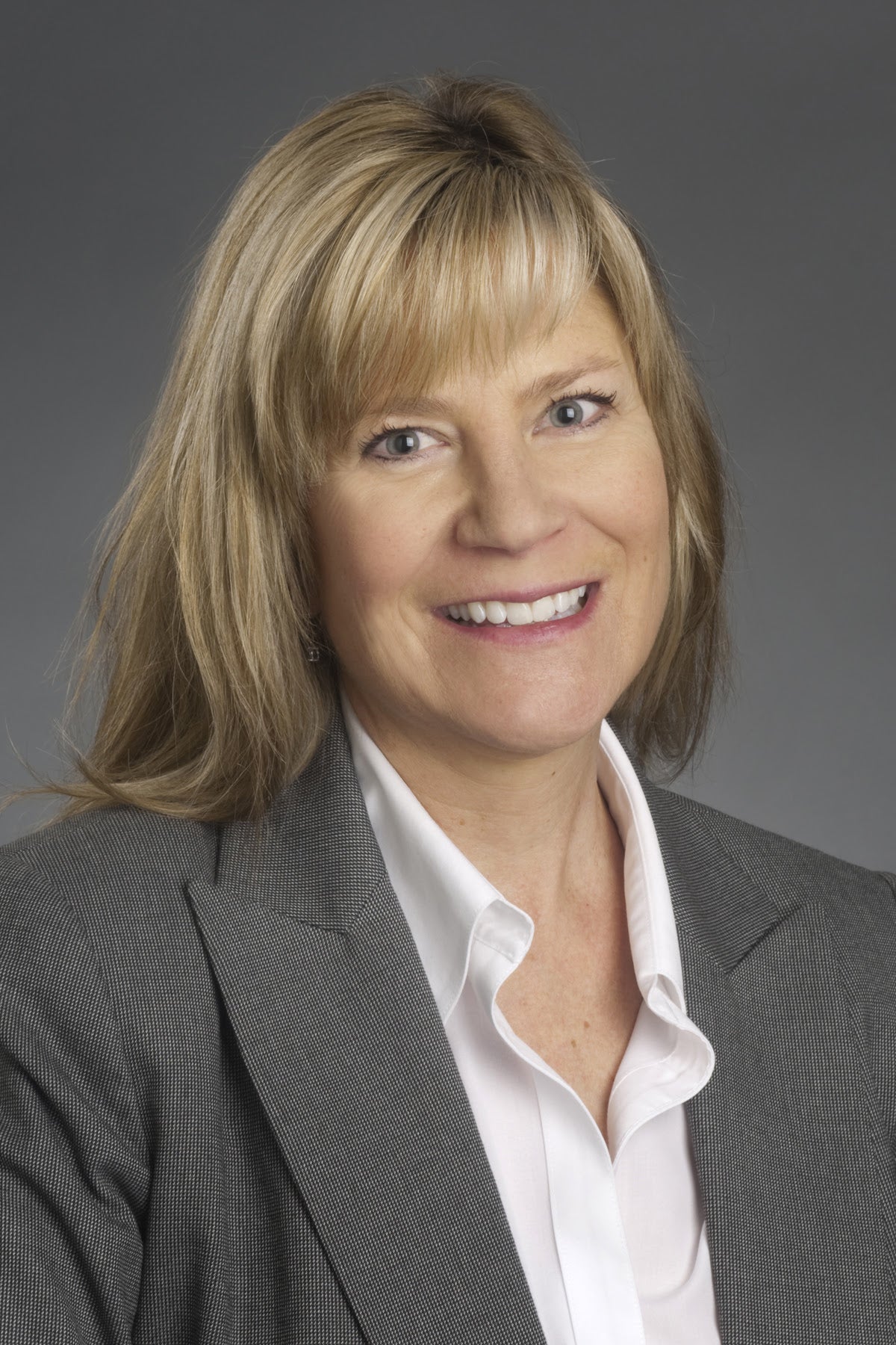 Rebecca Robideaux Headshot