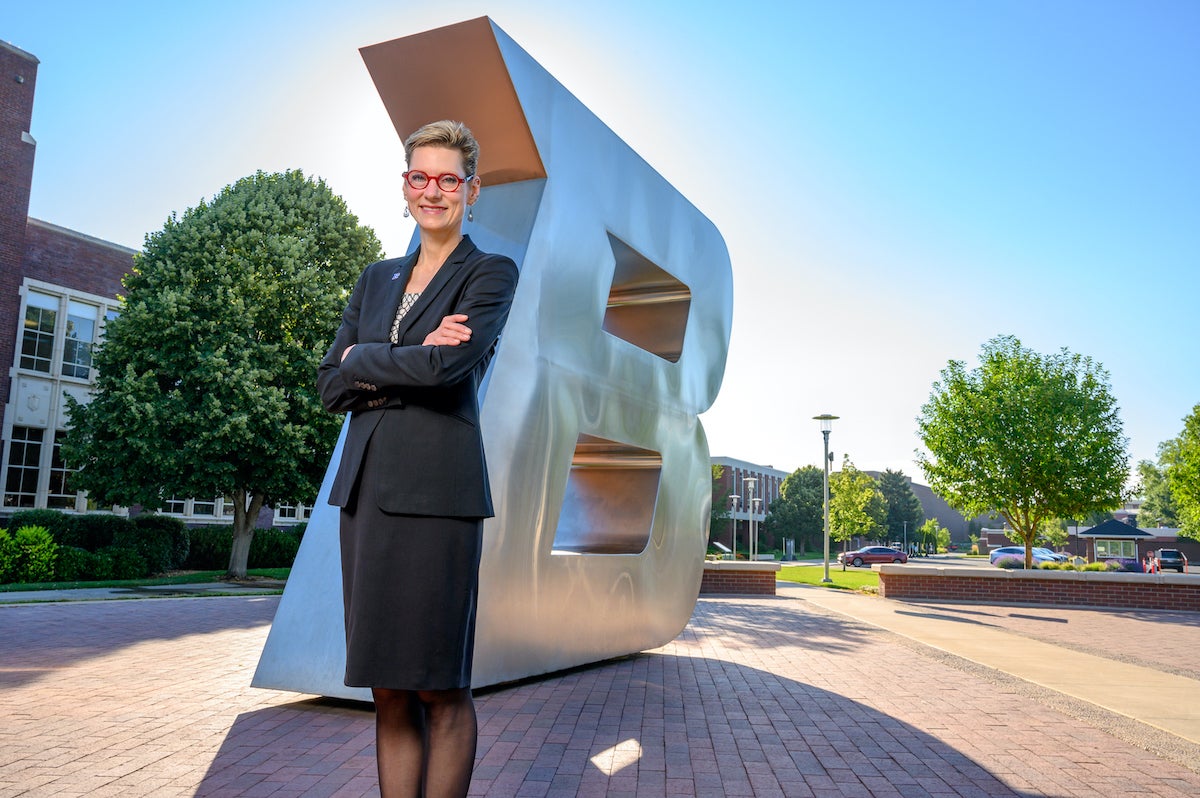 Dr. Tromp in front of the B