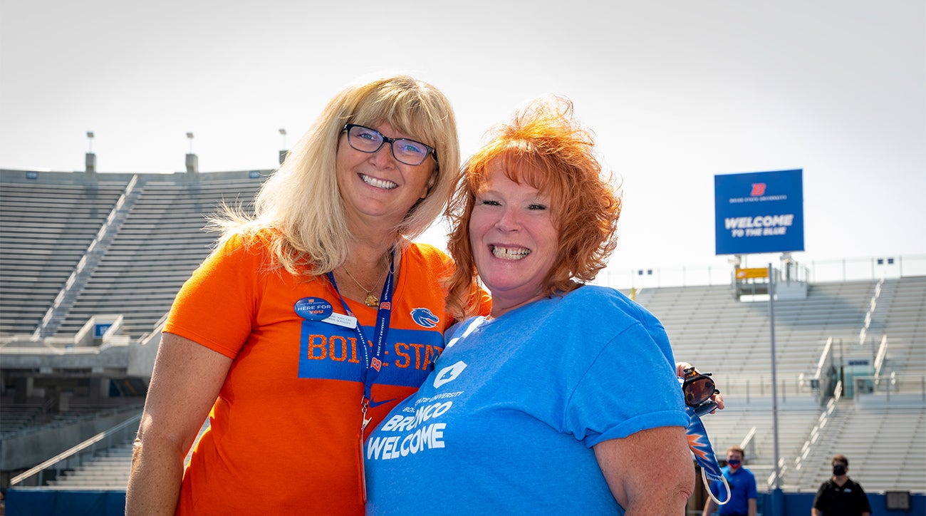 portrait of Debbie and Kimber