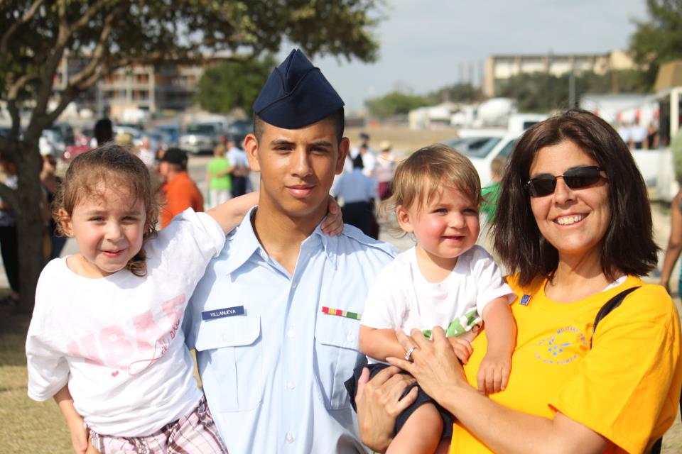 Ben Villanueva and his family
