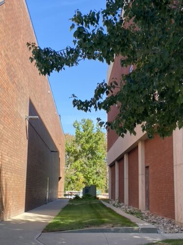 A breezeway between two buildings