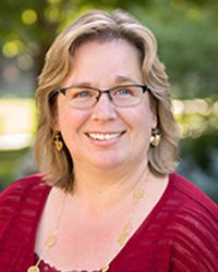 Photo portrait of Carolyn Goetz