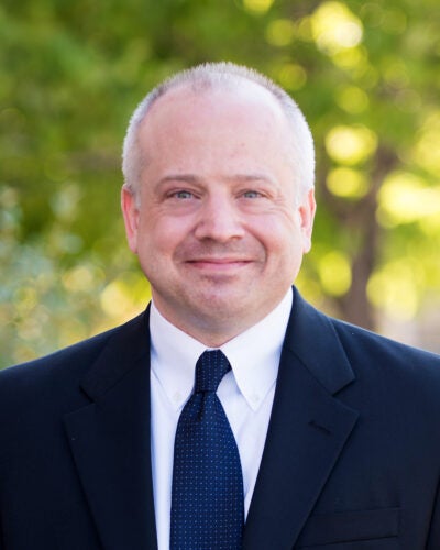 Photo portrait of Mark Cowan
