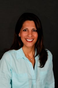 Ave Farahany headshot