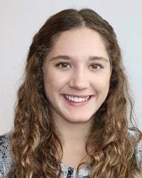 Lizzie Merrill headshot