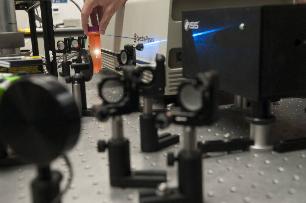 Lasers Physics Lab, Matt Ferguson, Photo Patrick Sweeney