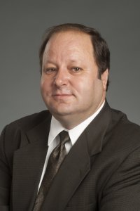Daniel Fologea Headshot