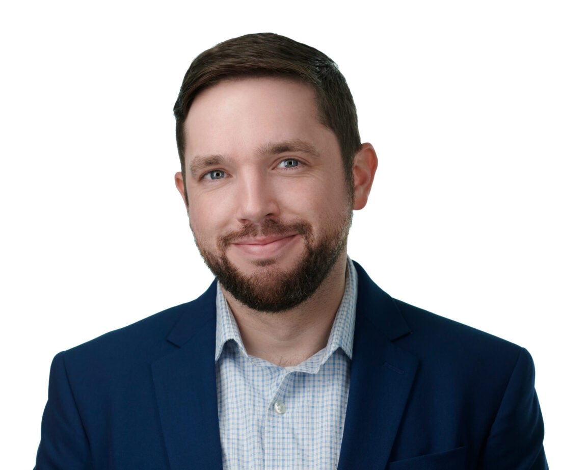 Alex Hartford headshot