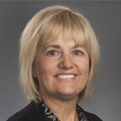 Linda Fowler headshot
