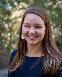 Carly Hyland headshot
