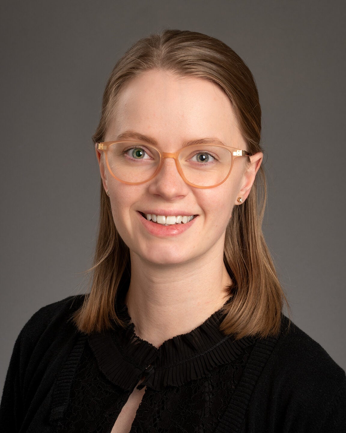 Molly Hansen headshot