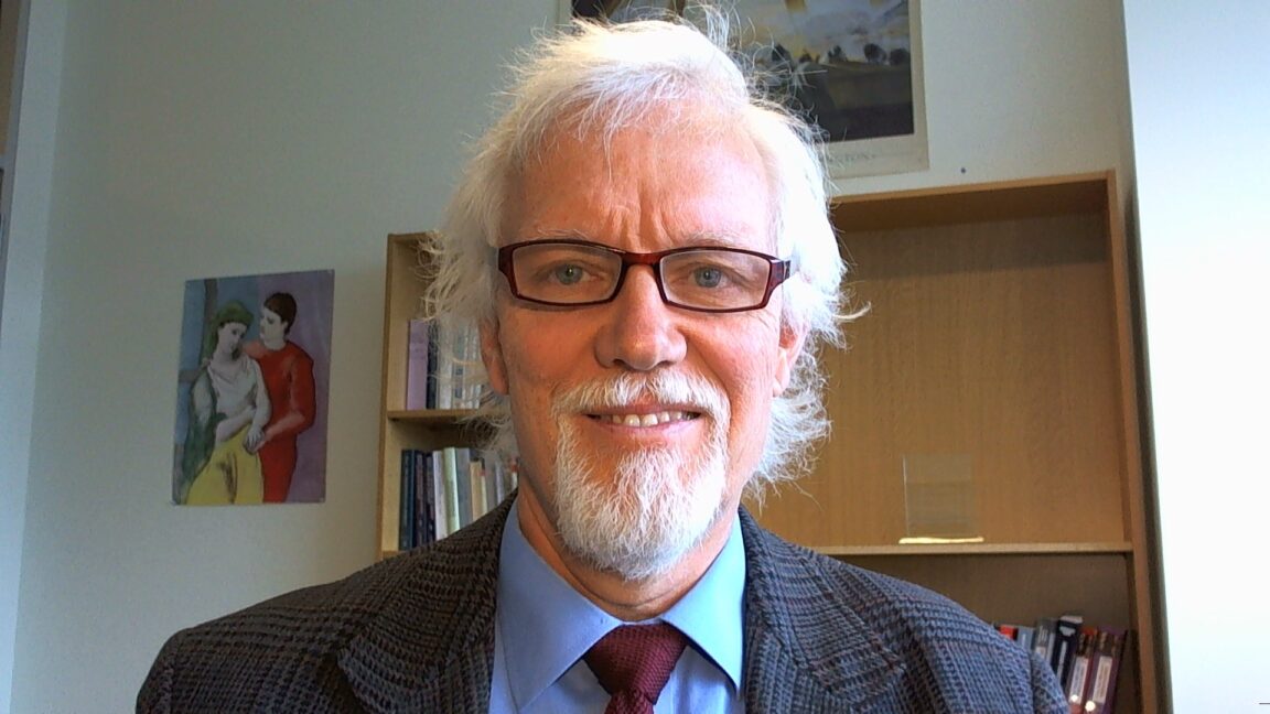 Stewart Gardner's headshot