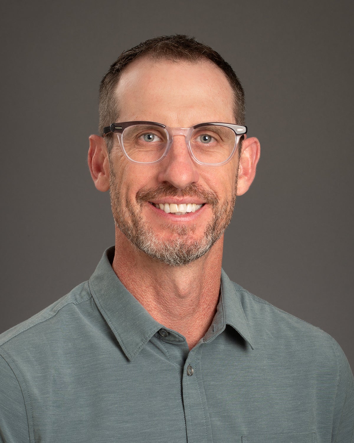 Travis Armstrong headshot