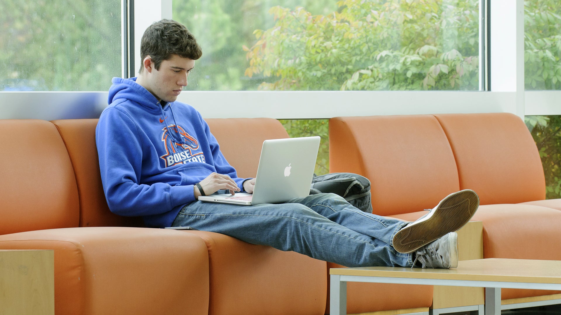 Student studying in the SUB