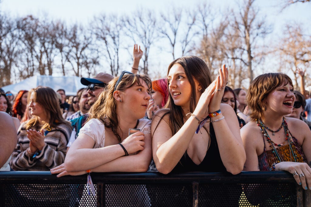 Fans at Treefort Main Stage, photo by Amanda Ammo Morgan courtesy of Treefort Music Fest