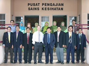 dale-in-malaysia-web Dale Stephenson with faculty of the Universiti Sains Malaysia